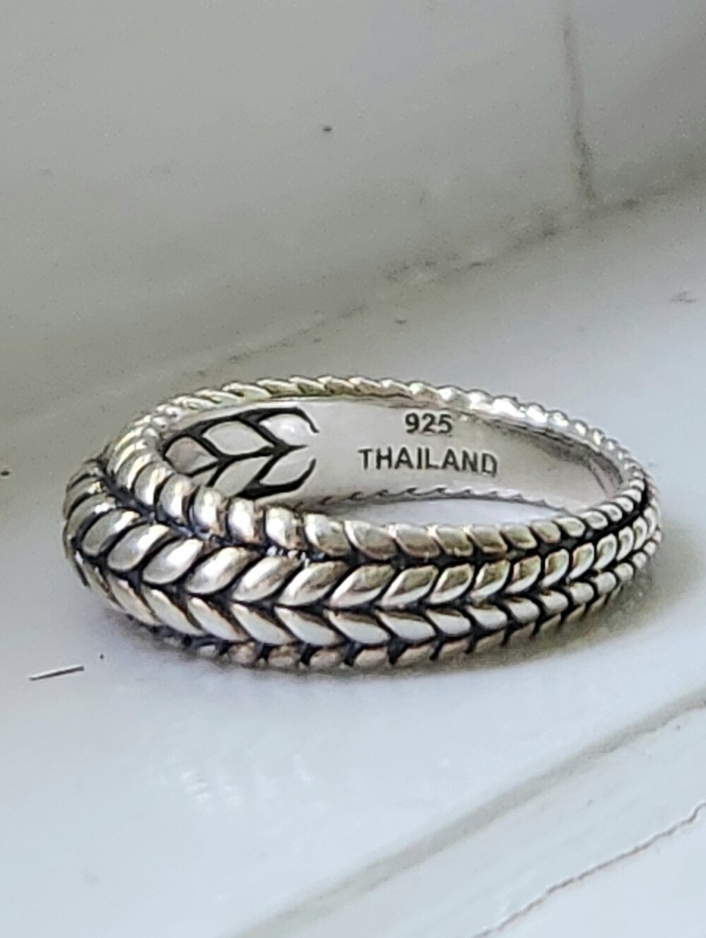 JOHN HARDY JAI STERLING SILVER BASKET WEAVE BAND RING SZ 8 - Picture 8 of 11